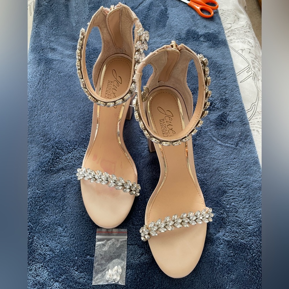 Jewel Badgley Mischka champagne block heel